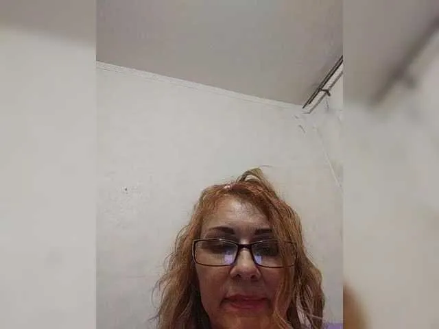 Live sex webcam photo for Ritia #290517611