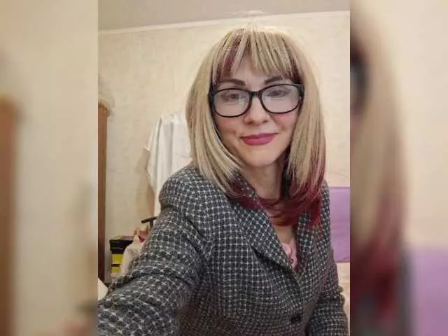 Live sex webcam photo for Ritia #290686513