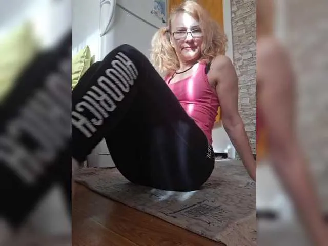 Live sex webcam photo for Ritia #290924841