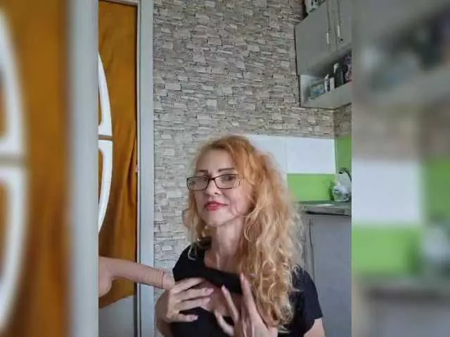 Live sex webcam photo for Ritia #291507285