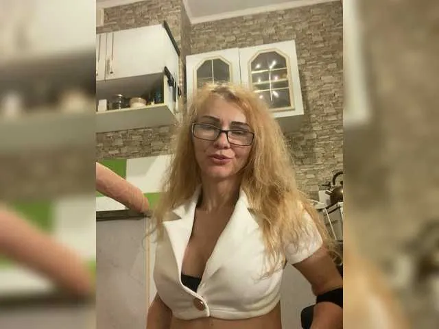 Live sex webcam photo for Ritia #292076950