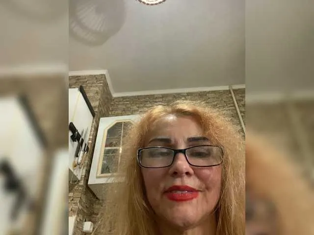 Live sex webcam photo for Ritia #292104120