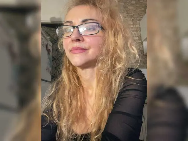 Live sex webcam photo for Ritia #292283654