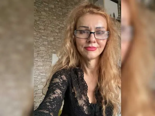 Live sex webcam photo for Ritia #292395251