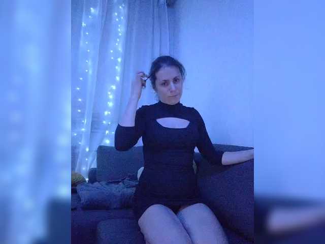 Live sex webcam photo for Riuna #290496314