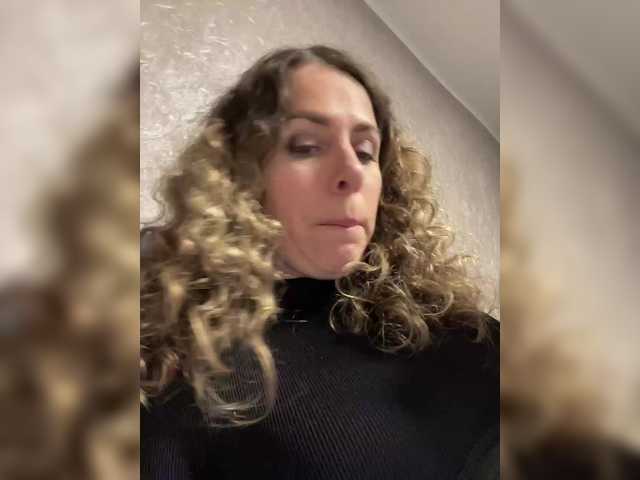 Live sex webcam photo for Riuna #290630939