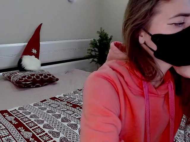 Live sex webcam photo for Robin-02 #271834362
