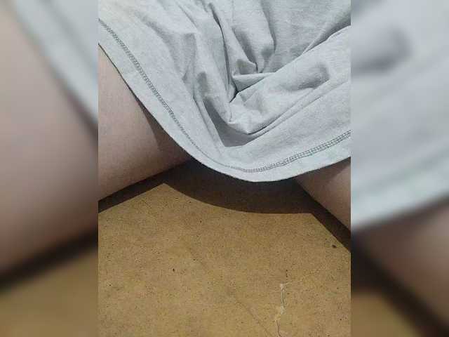 Live sex webcam photo for RobinRandy #291754258