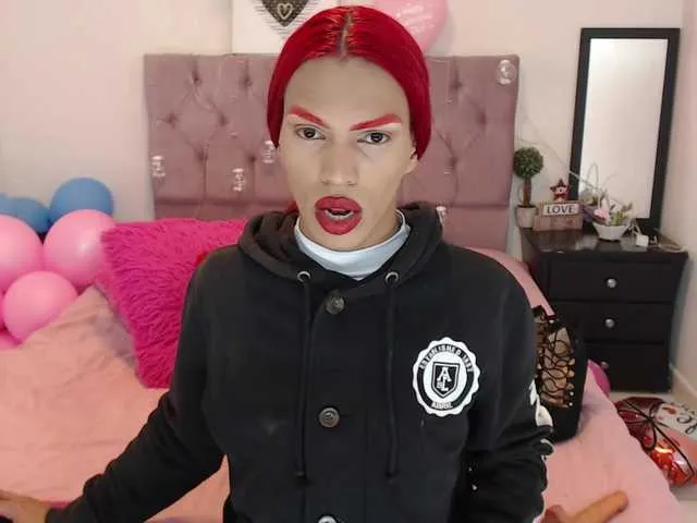 Live sex webcam photo for RobinsonBaker #277467553