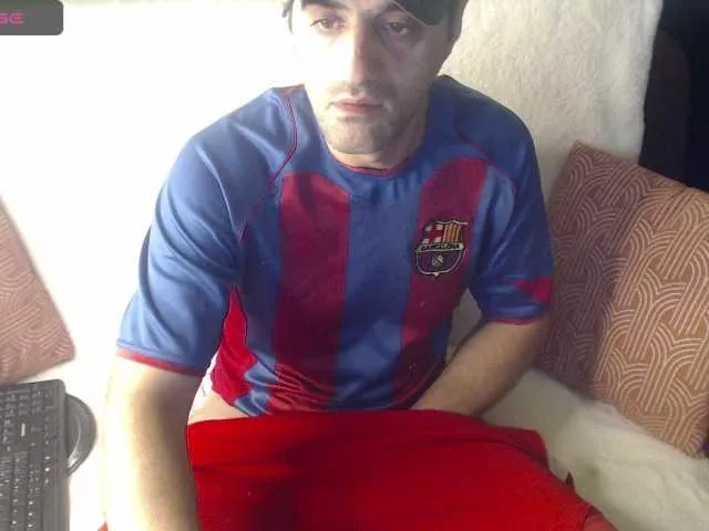 Live sex webcam photo for RobyHome #276681446