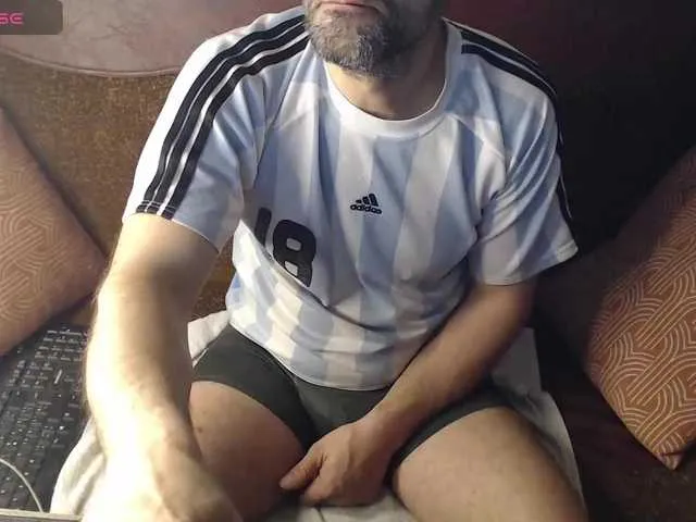 Live sex webcam photo for RobyHome #290369046