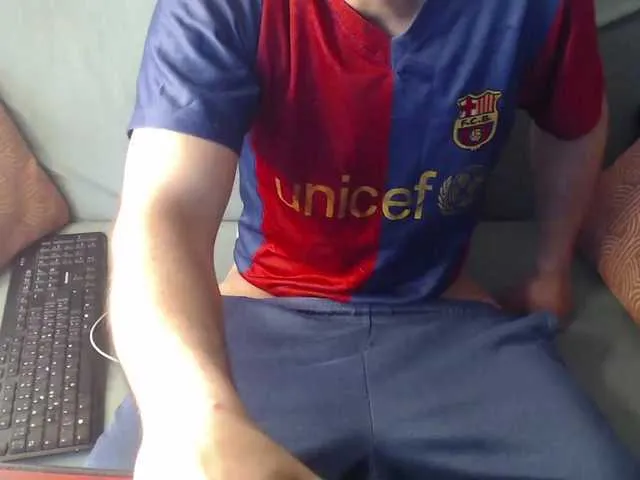 Live sex webcam photo for RobyHome #290859230