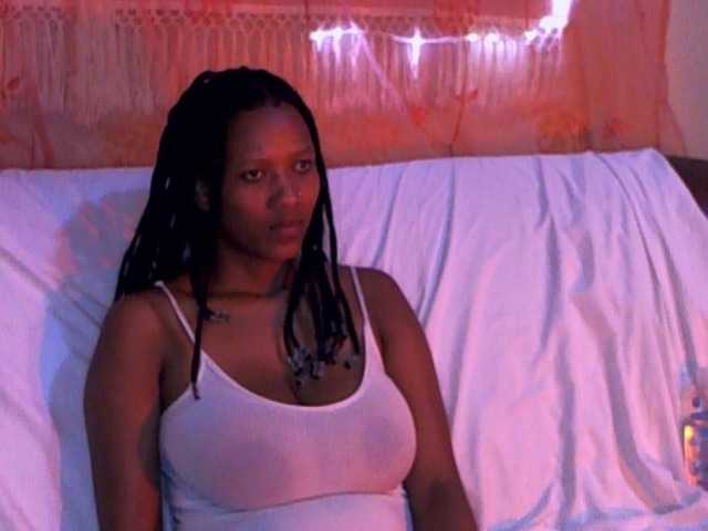 Live sex webcam photo for Rocheny #275524107