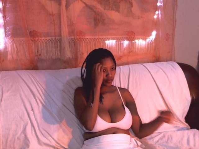 Live sex webcam photo for Rocheny #275647023