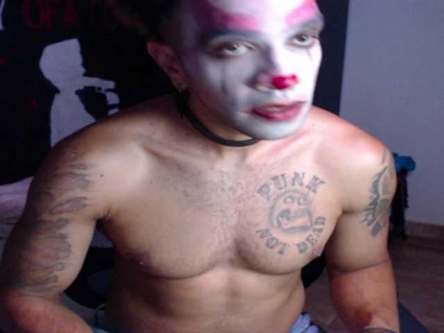 Live sex webcam photo for RockHannibal #276407207