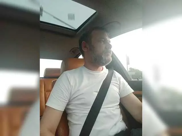 Live sex webcam photo for Roma22907-1 #291226530