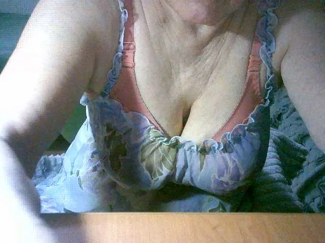 Live sex webcam photo for RomachkaT #272218462