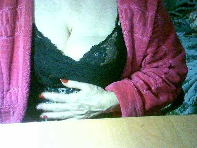 Live sex webcam photo for RomachkaT #272243101