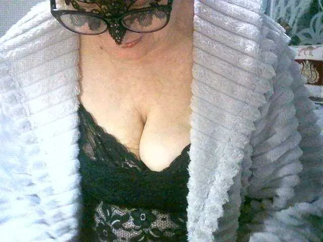 Live sex webcam photo for RomachkaT #272452582