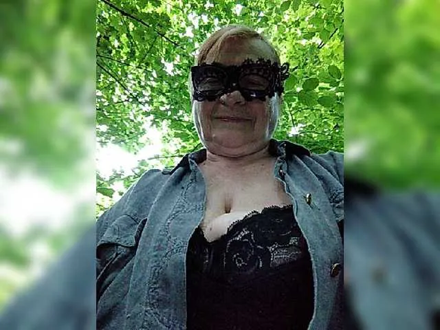 Live sex webcam photo for RomachkaT #273495664