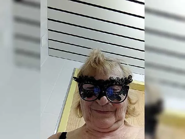 Live sex webcam photo for RomachkaT #273601521