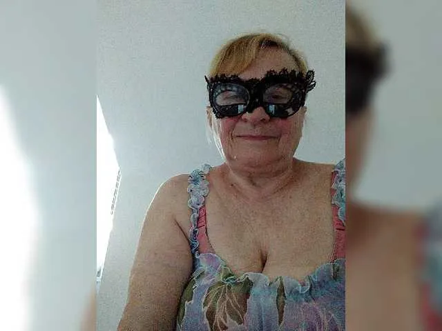 Live sex webcam photo for RomachkaT #273787430