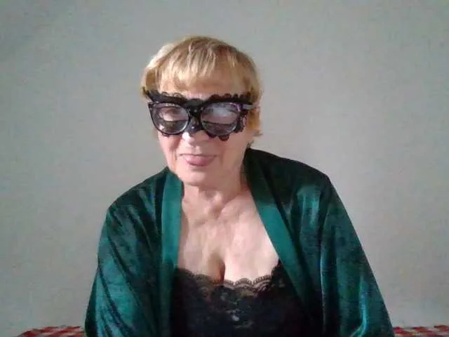 Live sex webcam photo for RomachkaT #274504030