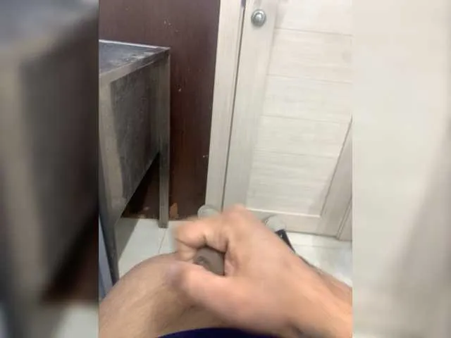 Live sex webcam photo for Roman700700 #277857853