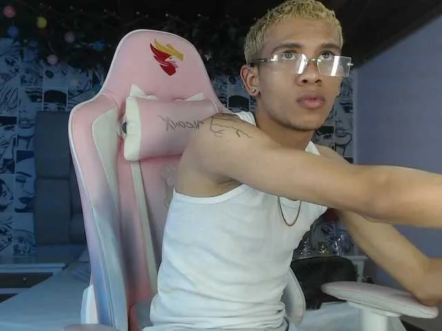 Live sex webcam photo for RomanCartier #277817451