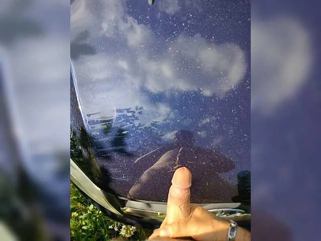 Live sex webcam photo for Romanitto18 #275691333