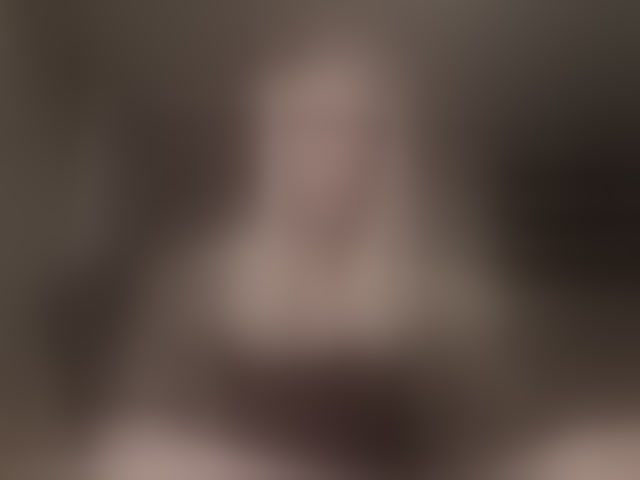 Live sex webcam photo for RomonaDoggette #294334359