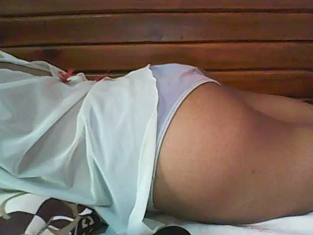 Live sex webcam photo for Roniquelah #272832168