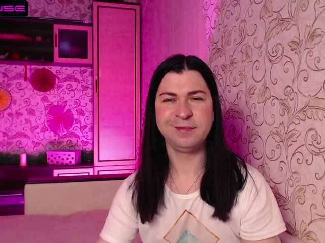 Live sex webcam photo for RonniClapps #273172818