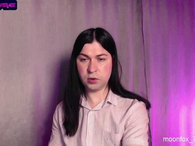 Live sex webcam photo for RonniClapps #273576470