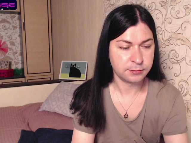 Live sex webcam photo for RonniClapps #273871081