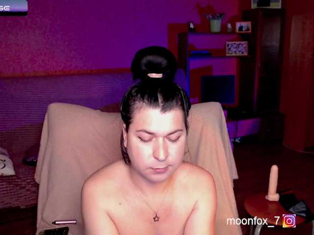 Live sex webcam photo for RonniClapps #276404725