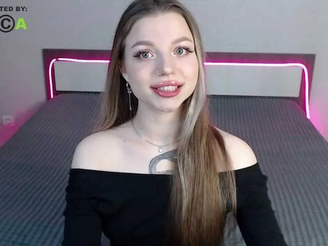 Live sex webcam photo for RonnieMilles #291611057