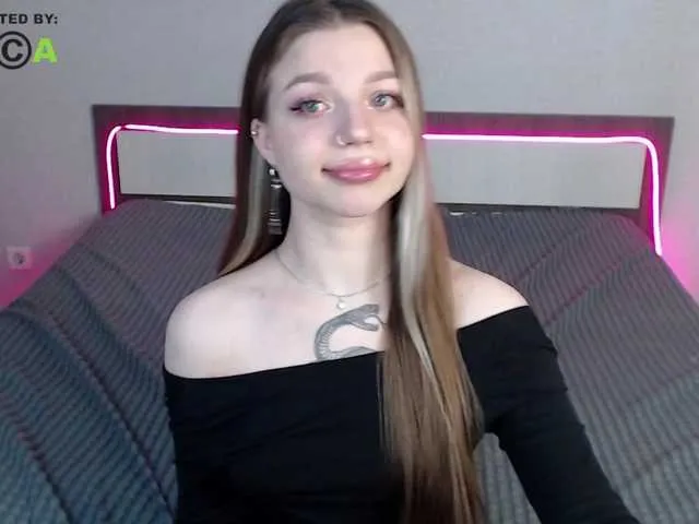 Live sex webcam photo for RonnieMilles #291612754