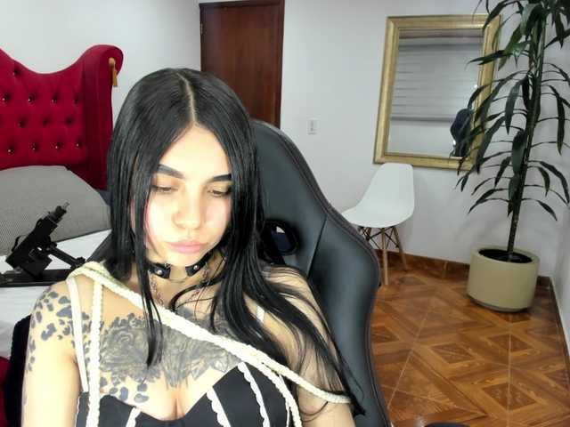 Live sex webcam photo for Rorys- #272671540