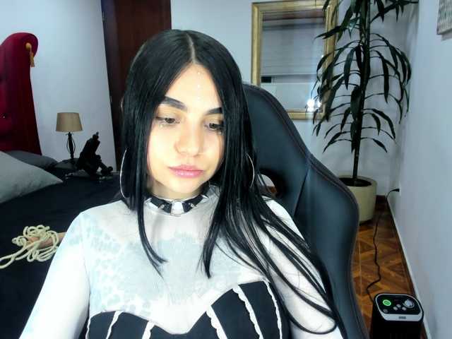 Live sex webcam photo for Rorys- #272731810