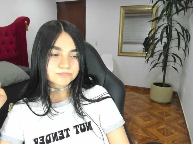 Live sex webcam photo for Rorys- #272751968