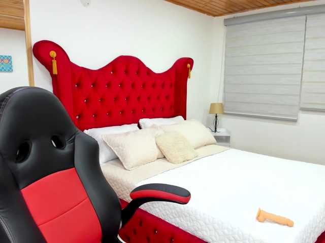 Live sex webcam photo for Rorys- #273673356