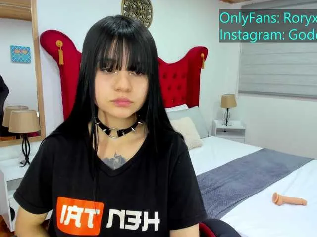 Live sex webcam photo for Rorys- #273955357