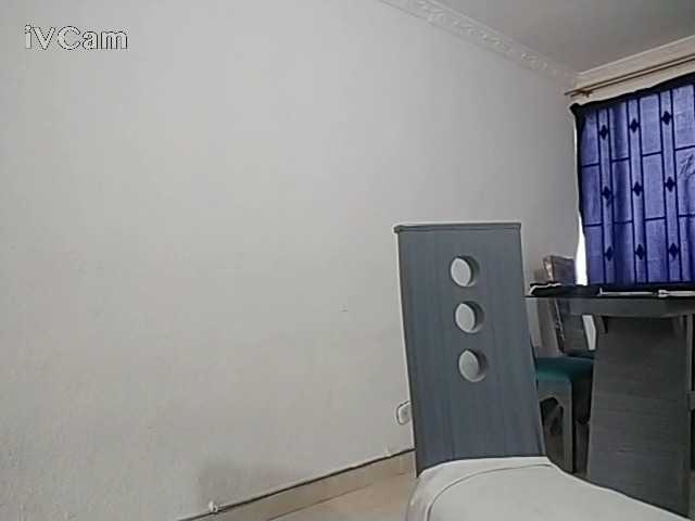 Live sex webcam photo for Rosadeabril2 #275307149