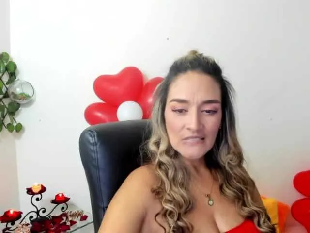 Live sex webcam photo for Rosalba31 #272420380