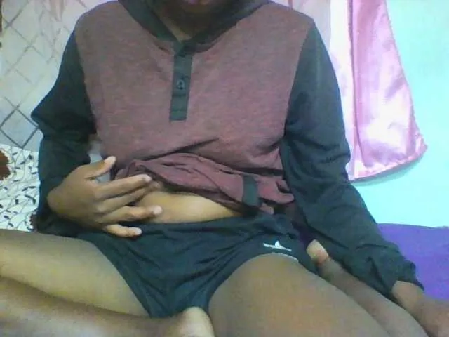 Live sex webcam photo for Rosaliah #277721381