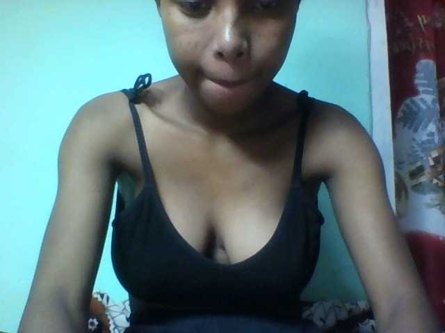 Live sex webcam photo for Rosaliah #277848507