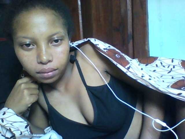 Live sex webcam photo for Rosaliah #277862810