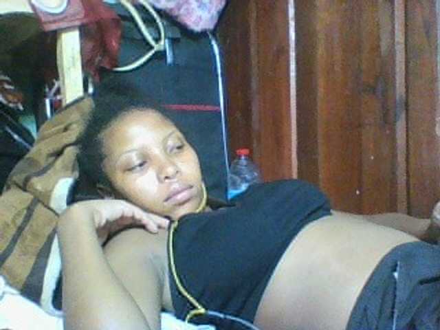 Live sex webcam photo for Rosaliah #277925896