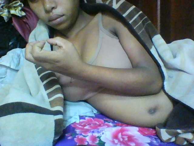Live sex webcam photo for Rosaliah #278041642